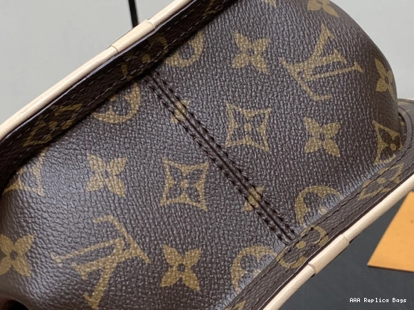 Aaa replica ru LOUIS Around VUITTON Me PM 0729